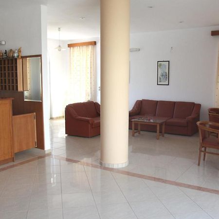 Dimitris Apartments Platanés Dış mekan fotoğraf