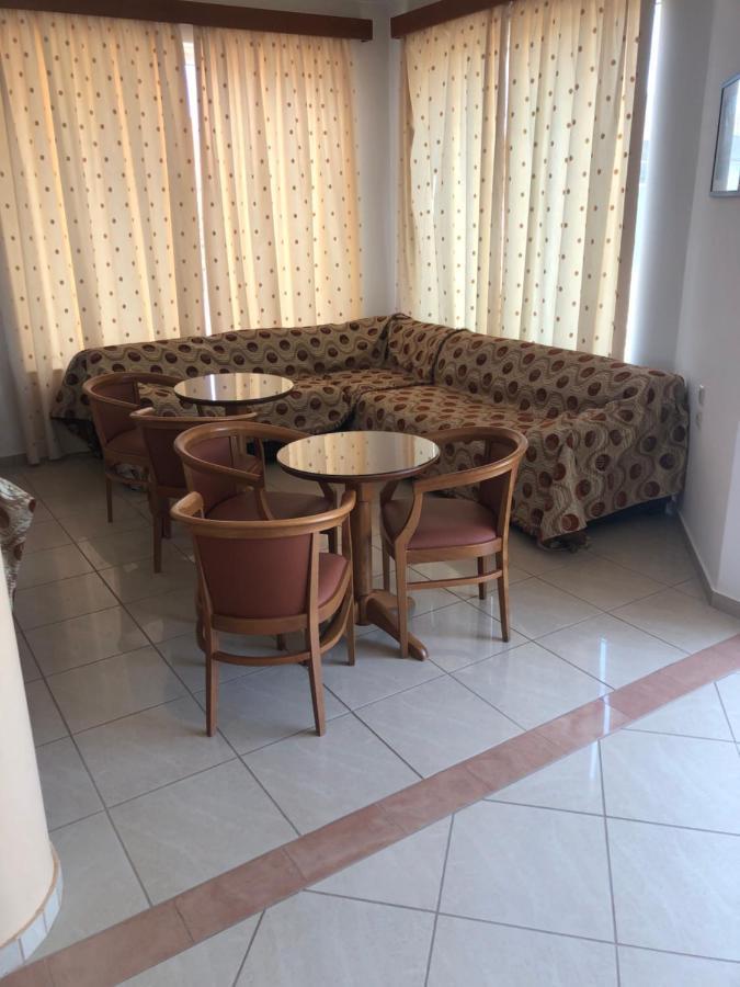 Dimitris Apartments Platanés Dış mekan fotoğraf