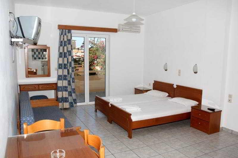 Dimitris Apartments Platanés Dış mekan fotoğraf